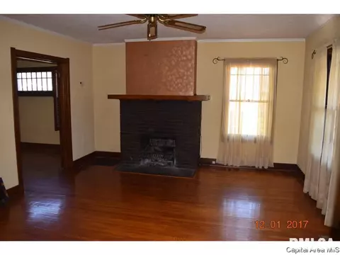 2101 S 6th St, Springfield, IL 62703 photo 3