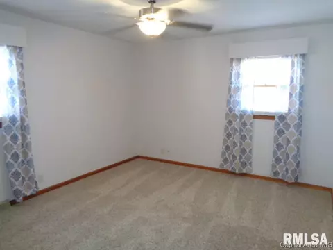 2231 Enterprise St, Springfield, IL 62702 photo 11