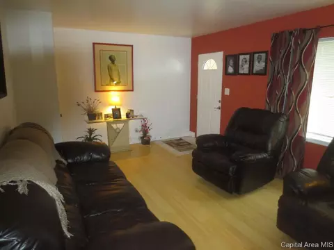 2166 Taylor Ave, Springfield, IL 62703 photo 3