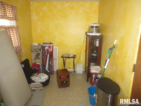2166 Taylor Ave, Springfield, IL 62703 photo 9