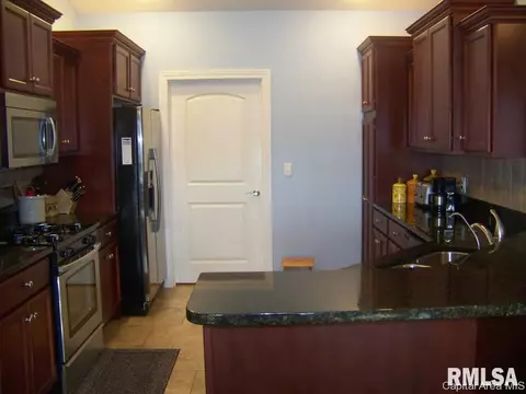 4072 Highbury, Springfield, IL 62711 photo 7