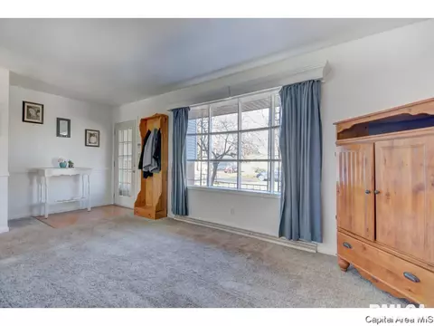 2320 Queensway Rd, Springfield, IL 62703 photo 5