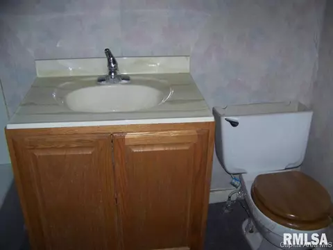 1650 W Washington St, Springfield, IL 62702 photo 4