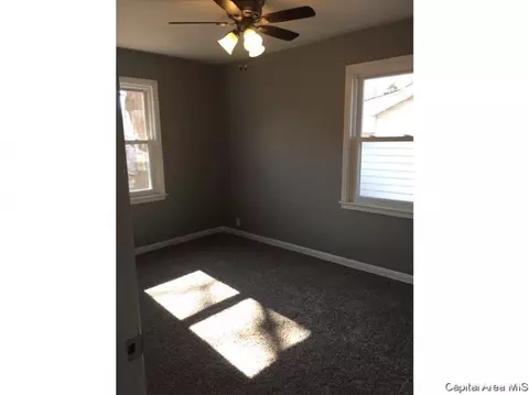 1918 Hood, Springfield, IL 62703 photo 4