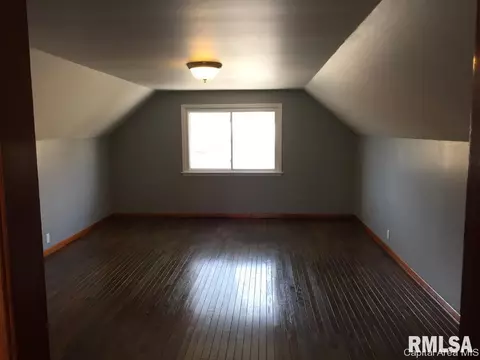 1918 Hood, Springfield, IL 62703 photo 5