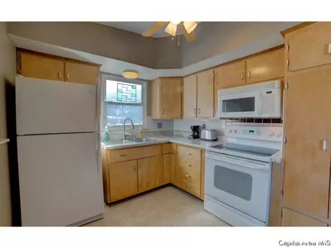 72 Andover Dr, Springfield, IL 62704 photo 8