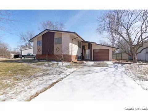 72 Andover Dr, Springfield, IL 62704 photo 3