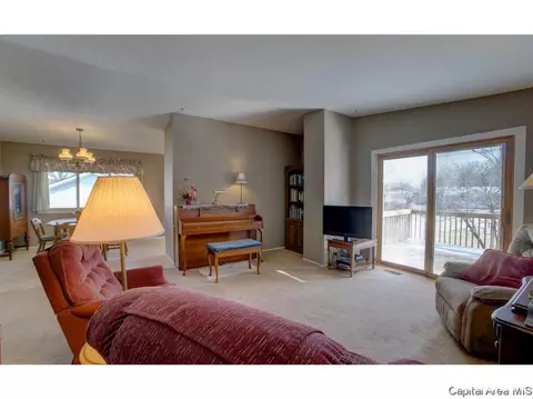 72 Andover Dr, Springfield, IL 62704 photo 4