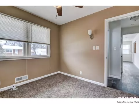5 Bel Aire Dr, Springfield, IL 62703 photo 13
