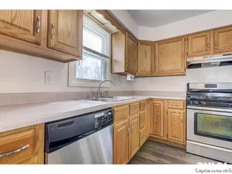 5 Bel Aire Dr, Springfield, IL 62703 photo 5