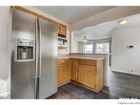 5 Bel Aire Dr, Springfield, IL 62703 photo 2