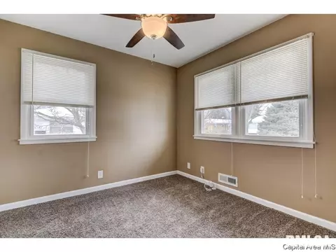 5 Bel Aire Dr, Springfield, IL 62703 photo 12