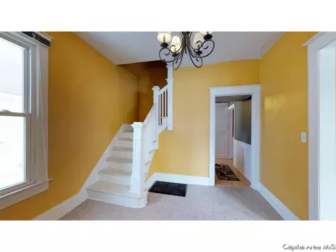 1904 S 2nd St, Springfield, IL 62704 photo 3