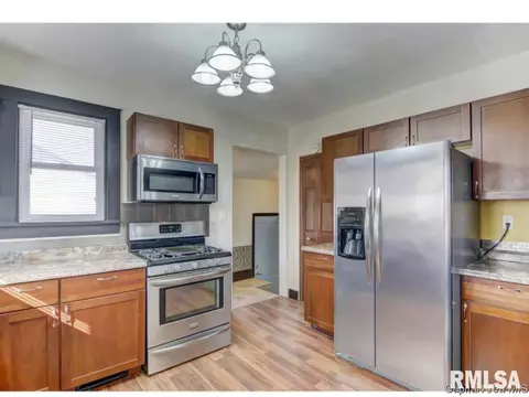 2229 N 5th St, Springfield, IL 62702 photo 14