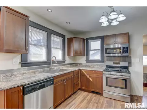 2229 N 5th St, Springfield, IL 62702 photo 12