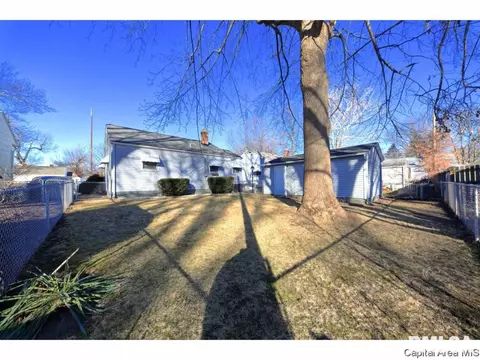 10 Ruth Ct, Springfield, IL 62704 photo 3