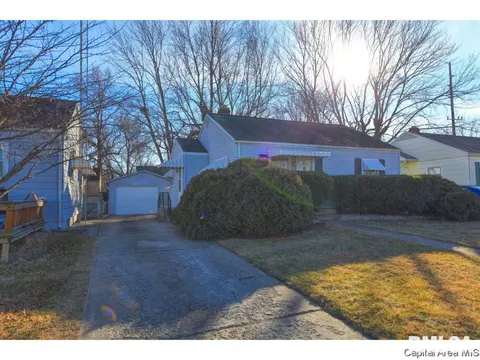 10 Ruth Ct, Springfield, IL 62704 photo 1