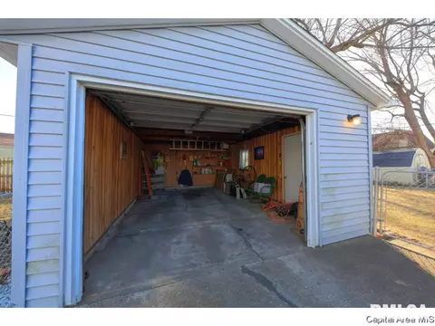 10 Ruth Ct, Springfield, IL 62704 photo 4