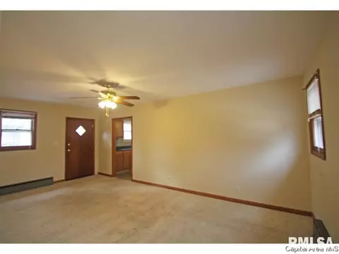 2016 N 9th St, Springfield, IL 62702 photo 6