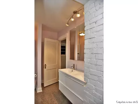 1333 Holmes Ave, Springfield, IL 62704 photo 14