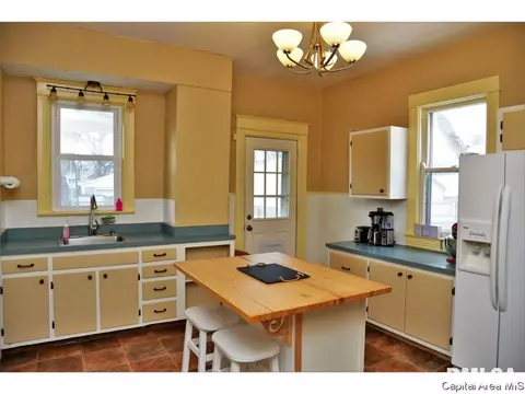 1333 Holmes Ave, Springfield, IL 62704 photo 11