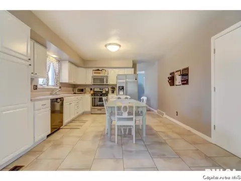 3109 Kemper, Springfield, IL 62704 photo 13