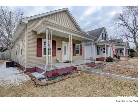 126 N State St, Springfield, IL 62702 photo 2