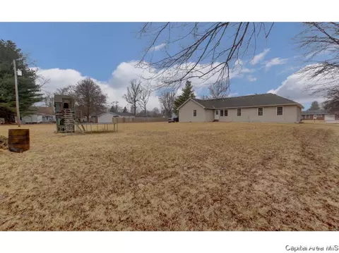 304 E Center St, Loami, IL 62661 photo 29