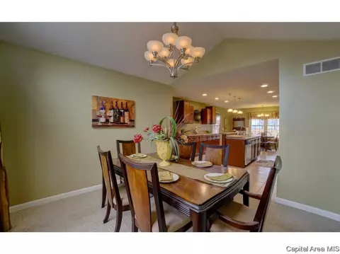 304 E Center St, Loami, IL 62661 photo 12