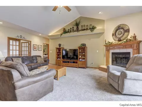 2617 Westport Dr, Springfield, IL 62711 photo 3