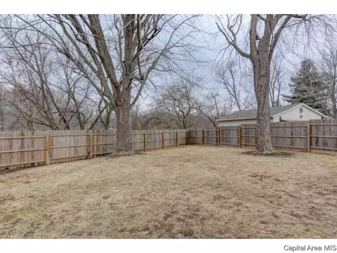 1325 Crestview Dr, Springfield, IL 62702 photo 26