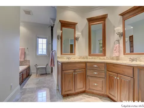 58 Oakmont Dr, Springfield, IL 62704 photo 23
