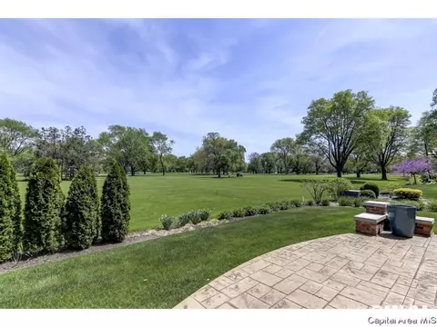 58 Oakmont Dr, Springfield, IL 62704 photo 5