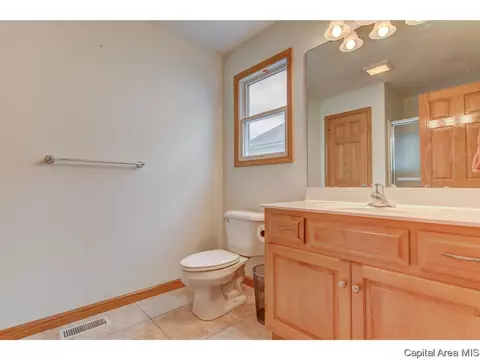 5403 Biltmore Dr, Springfield, IL 62711 photo 17