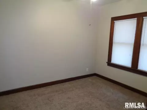 1126 S 1st St, Springfield, IL 62704 photo 12