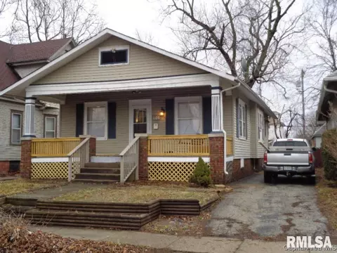 1126 S 1st St, Springfield, IL 62704 photo 2