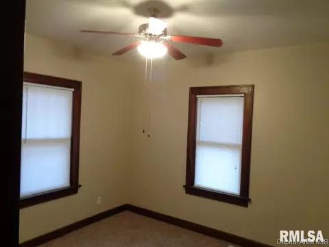 1126 S 1st St, Springfield, IL 62704 photo 13