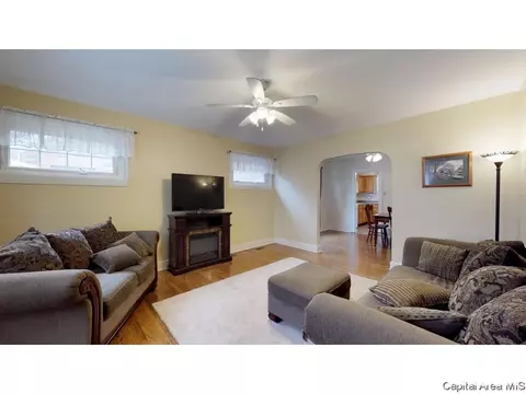 2441 S 7th St, Springfield, IL 62703 photo 2