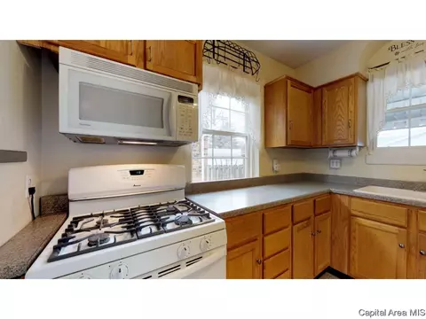 2441 S 7th St, Springfield, IL 62703 photo 11