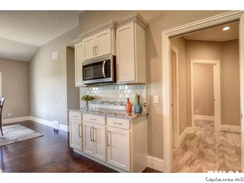 3608 Deer Run Dr, Springfield, IL 62711 photo 12