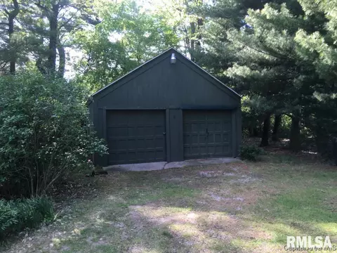 820 E Lake Dr, Springfield, IL 62712 photo 8