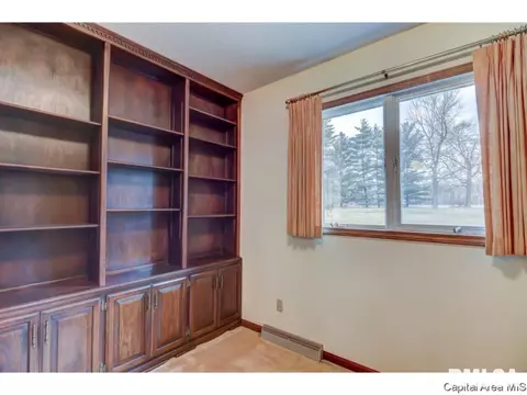 820 E Lake Dr, Springfield, IL 62712 photo 30