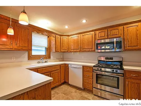 4471 Foxbury Ln, Springfield, IL 62711 photo 3
