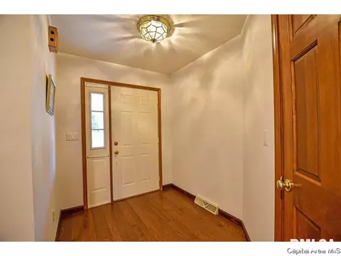 4471 Foxbury Ln, Springfield, IL 62711 photo 2
