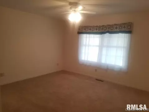 3212 W Street St, Springfield, IL 62707 photo 9