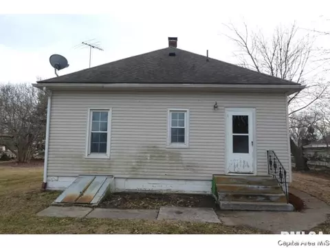 825 E Walnut St, Gillespie, IL 62033 photo 16