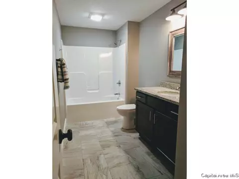 1500 Balfour Dr, Springfield, IL 62711 photo 6