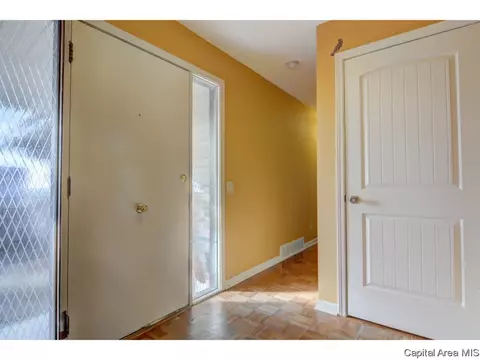 3112 Temple Dr, Springfield, IL 62704 photo 6
