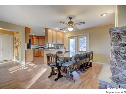 3112 Temple Dr, Springfield, IL 62704 photo 11