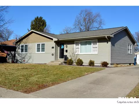 2105 Westview Dr, Springfield, IL 62704 photo 1